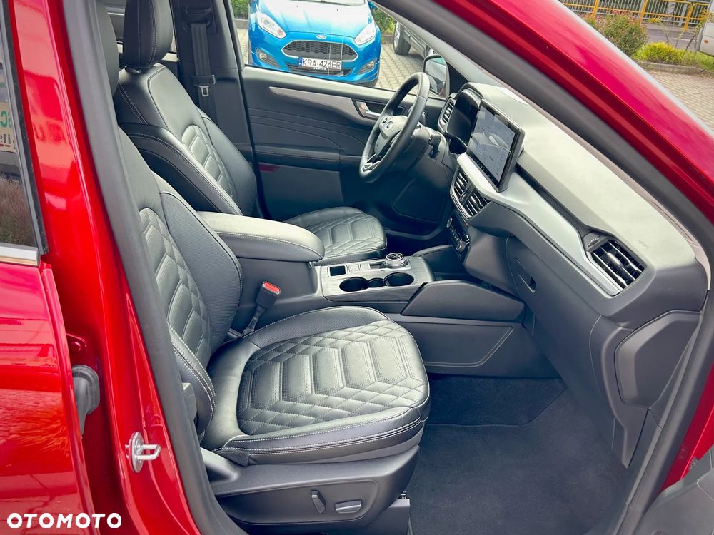 Ford Escape 2.0 EcoBoost AWD Titanium - 23