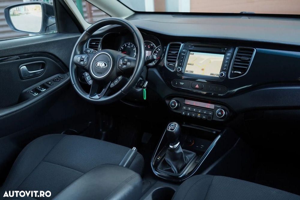 Kia Carens 1.6 GDI ISG Spirit - 10