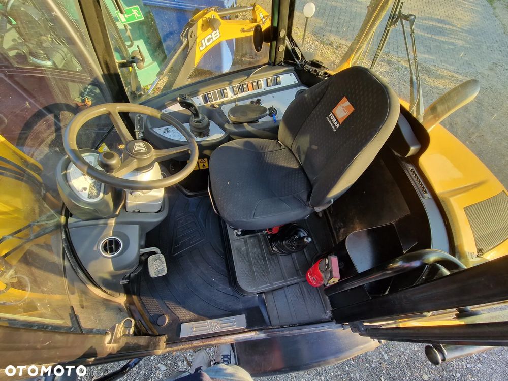 JCB 406 - 5