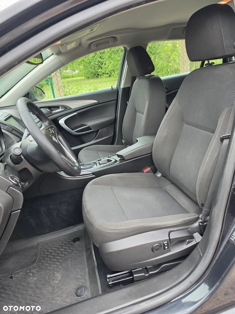 Opel Insignia 2.0 CDTI - 10