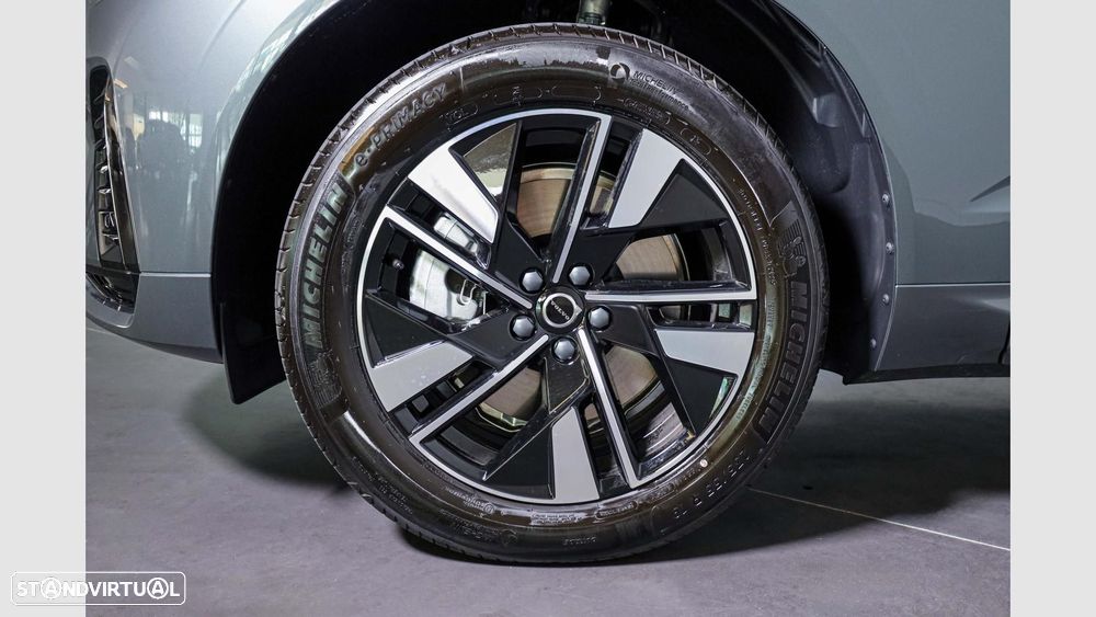 Volvo XC 60 2.0 T6 PHEV Plus Dark AWD - 7