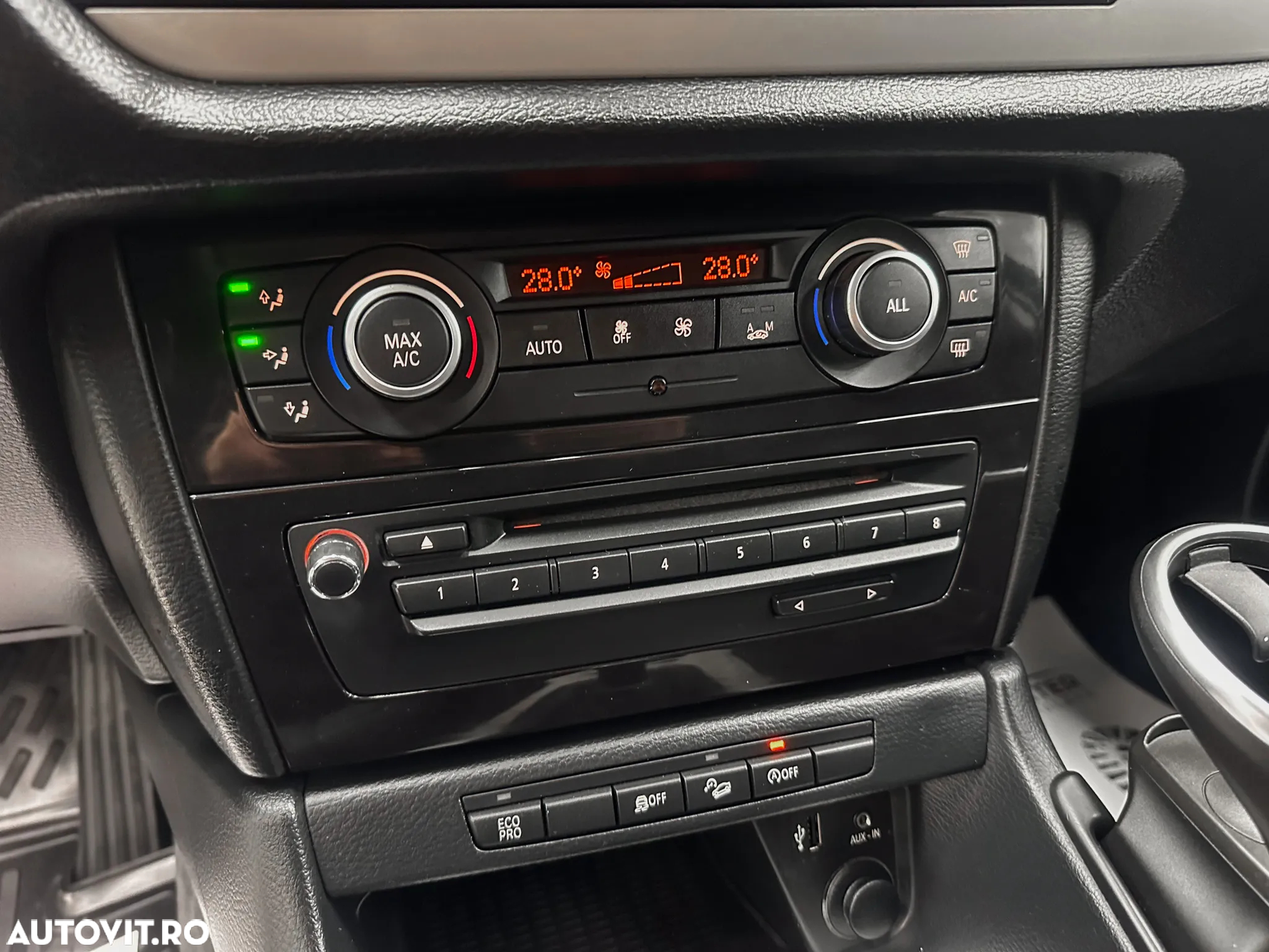 BMW X1 xDrive18d - 27