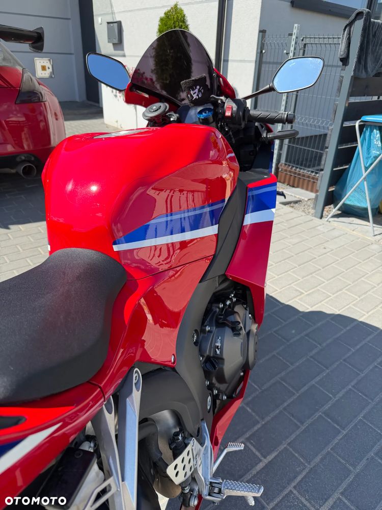 Honda CBR - 7