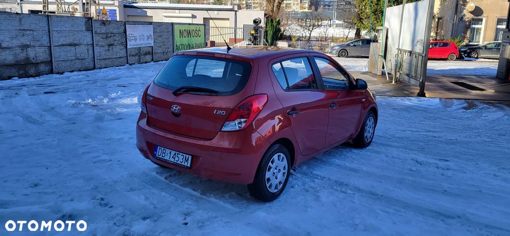Hyundai i20 1.2 Trend - 12