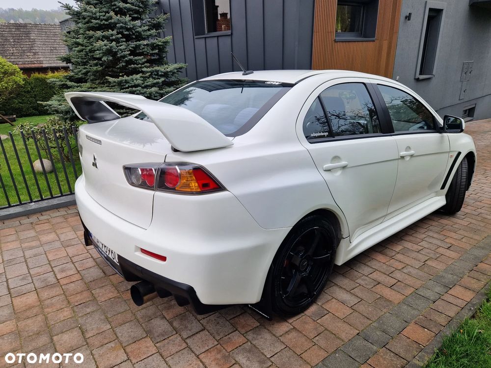 Mitsubishi Lancer Evolution GSR - 2