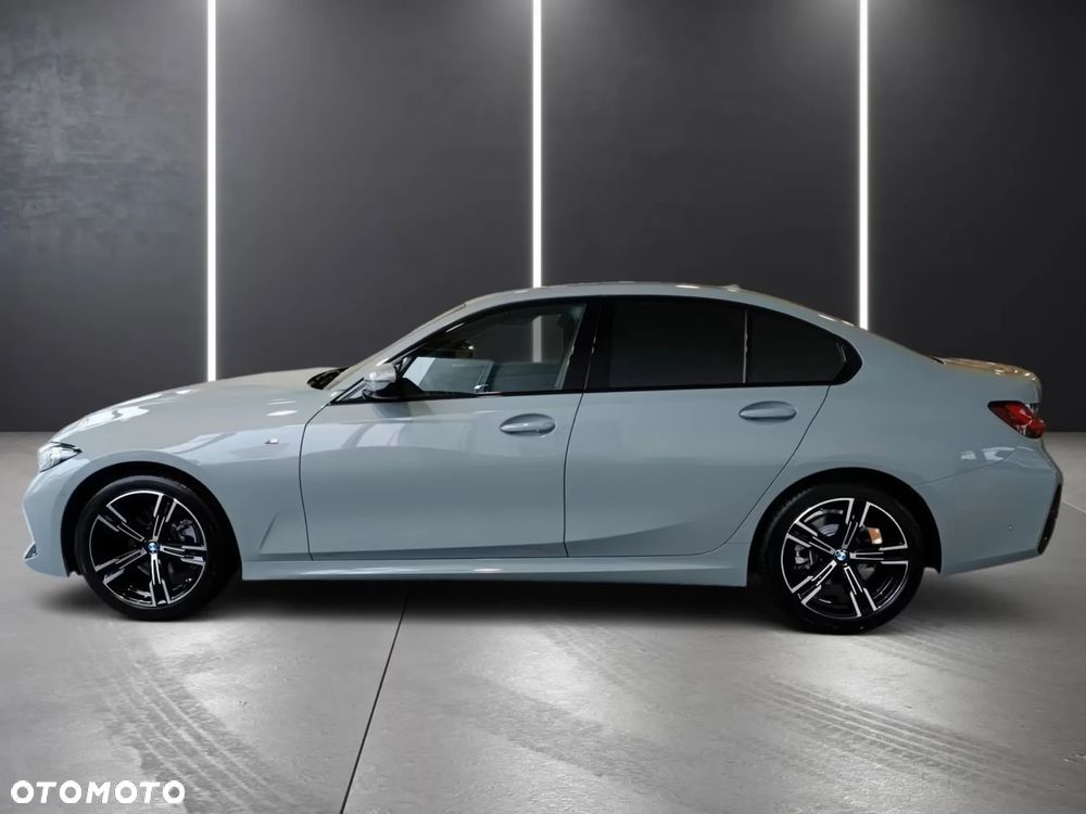 BMW Seria 3 320i xDrive M Sport - 9