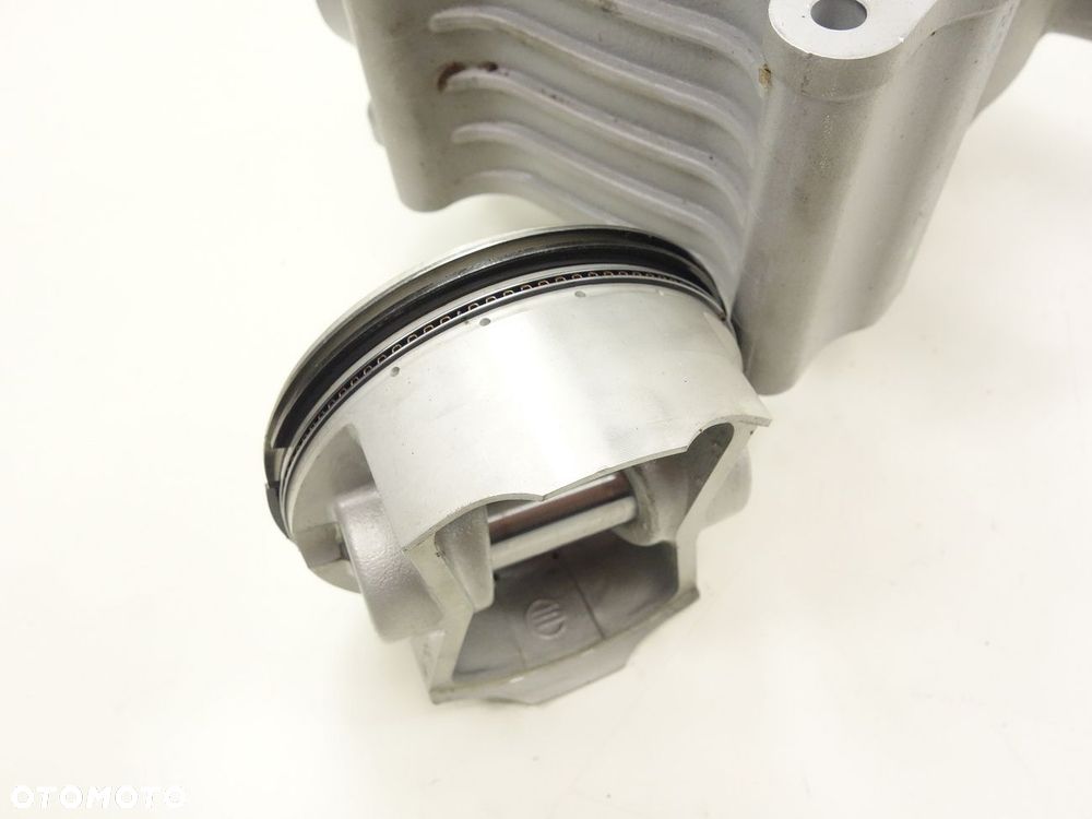 Aeon Cobra 320 420 422 Cylinder tłok komplet - 3