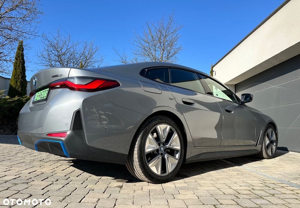 BMW i4 - 5