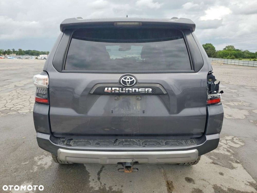 Toyota 4-Runner - 6