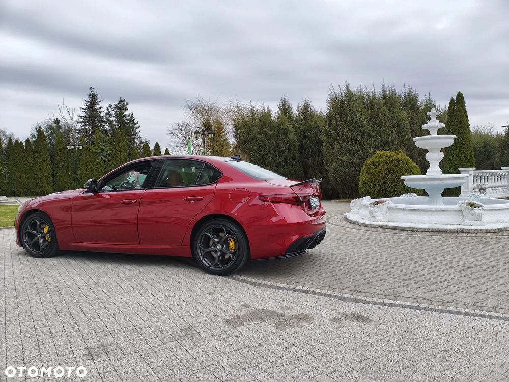 Alfa Romeo Giulia 2.0 Turbo 16V AT8-Q4 Competizione - 15