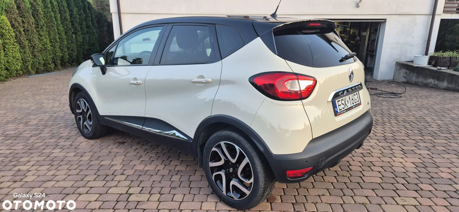 Renault Captur 0.9 Energy TCe Helly Hansen - 3