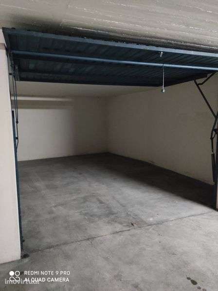 Garagem  2 viaturas - Grande imagem: 2/5