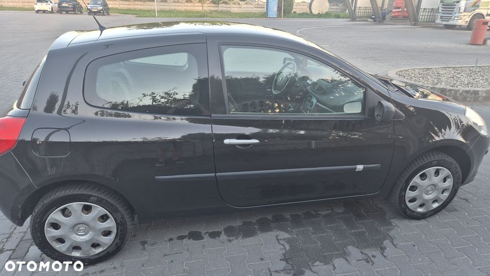 Renault Clio - 5