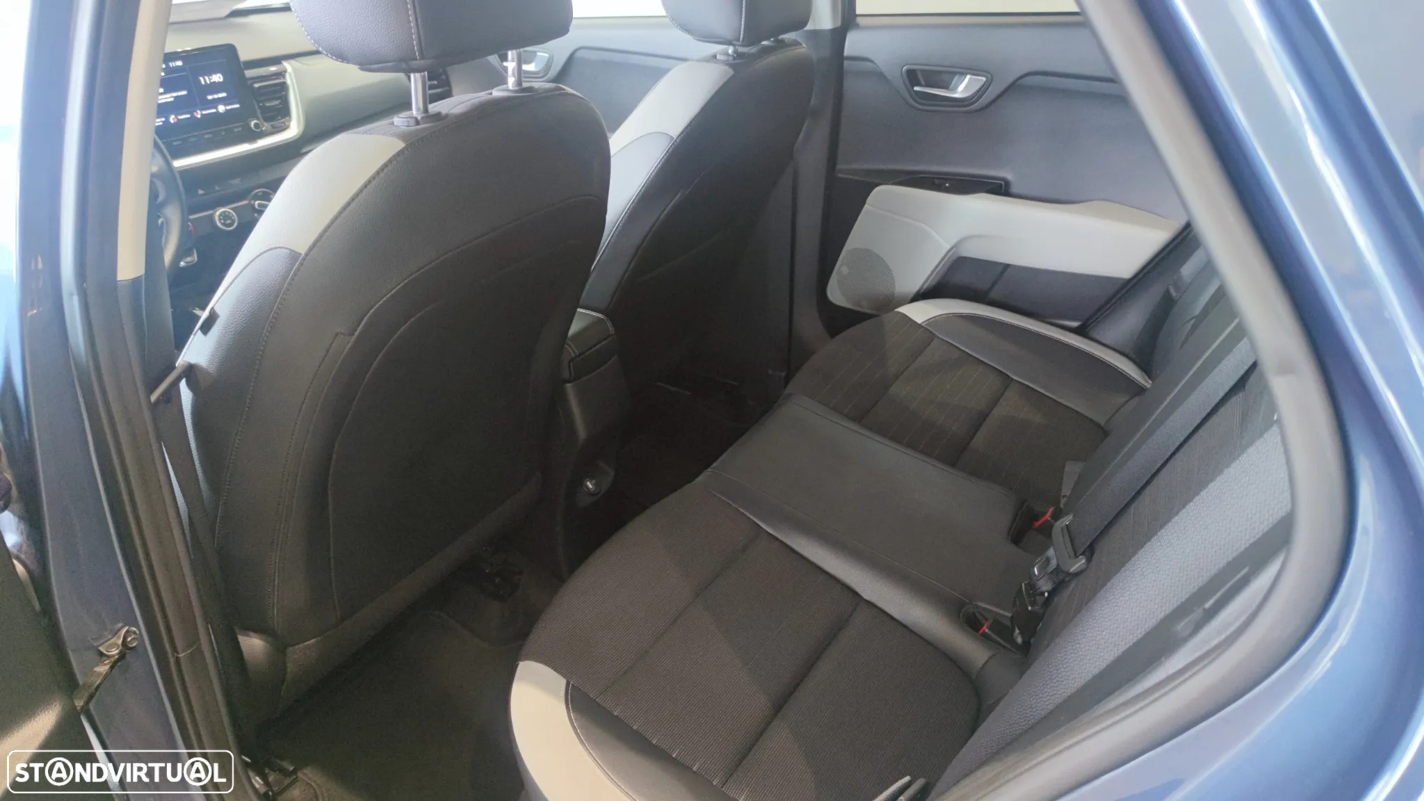 Kia Stonic 1.2 Move - 8