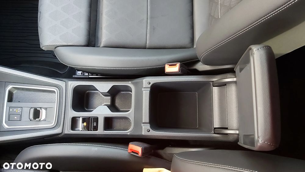 Ford Tourneo Connect Grand - 19