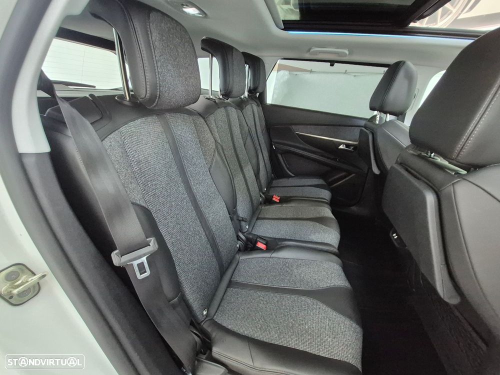 Peugeot 5008 1.5 BlueHDi Allure Pack EAT8 - 25