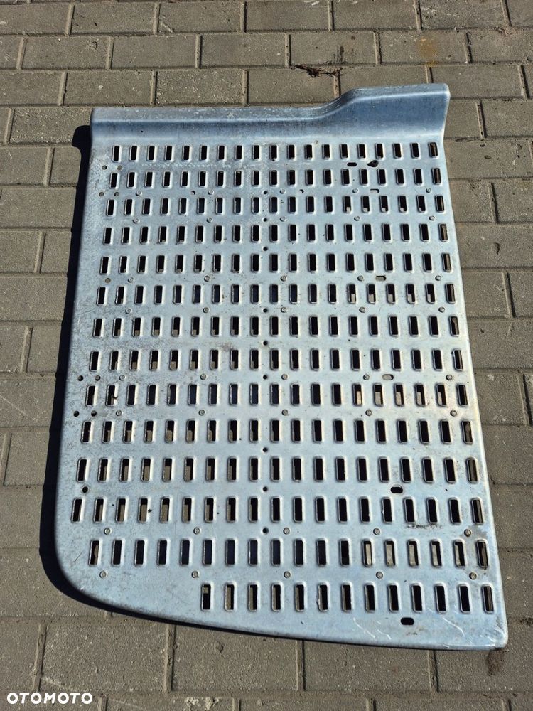 PODEST ALUMINIOWY BLACHA NA RAMĘ , ZBIORNIK PALIWA DAF XF 106 , CF LIFT - 1