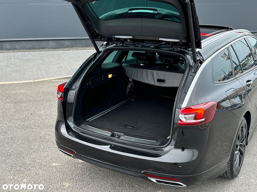 Opel Insignia 2.0 T 4x4 GSi S&S - 14
