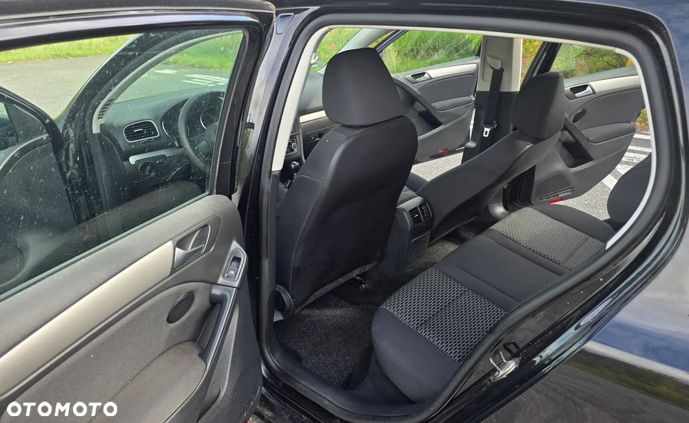 Volkswagen Golf 1.6 Team - 28