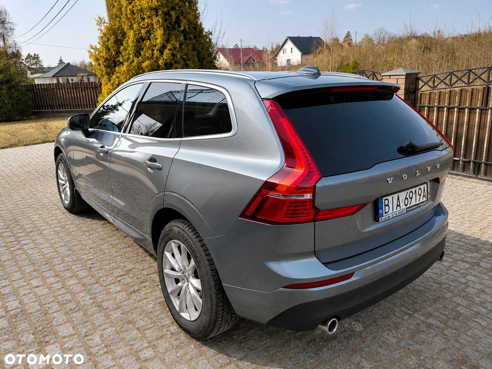 Volvo XC 60 D4 Momentum Pro - 4