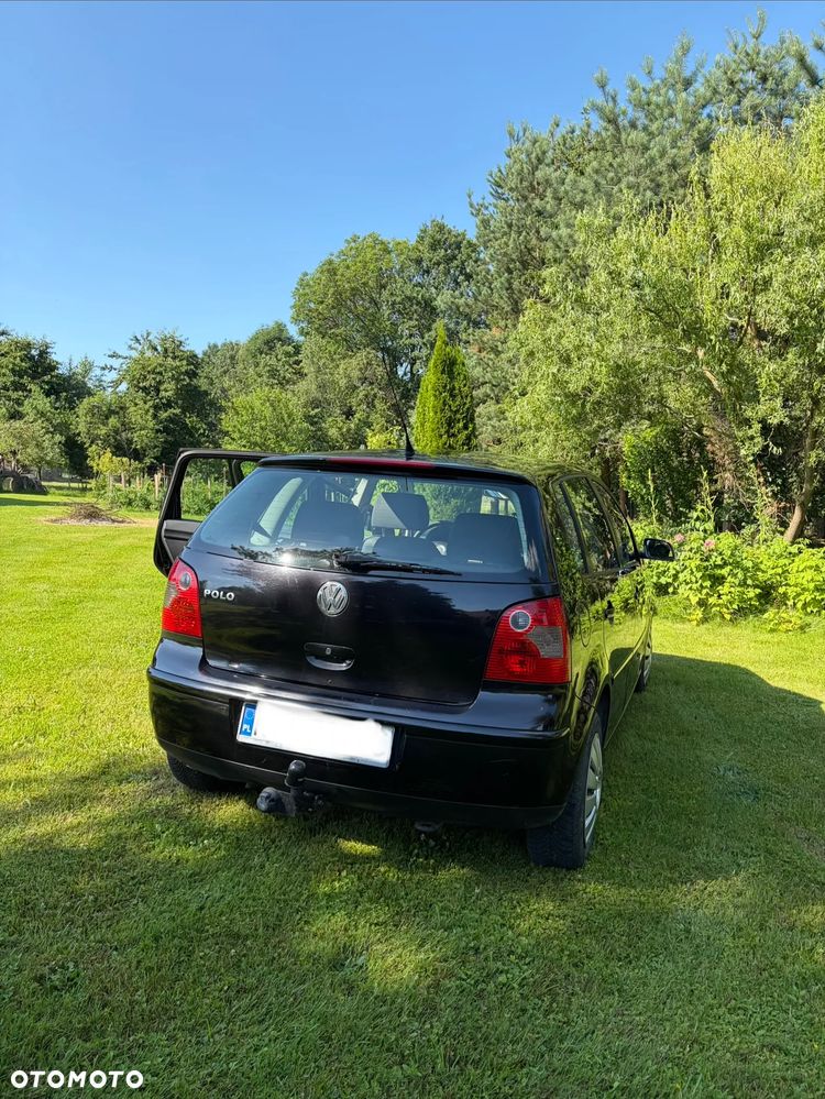 Volkswagen Polo - 2