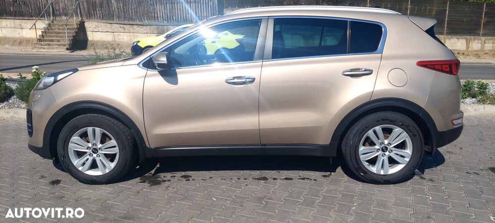 Kia Sportage 1.7 CRDI 2WD ISG Dream-Team Edition - 3