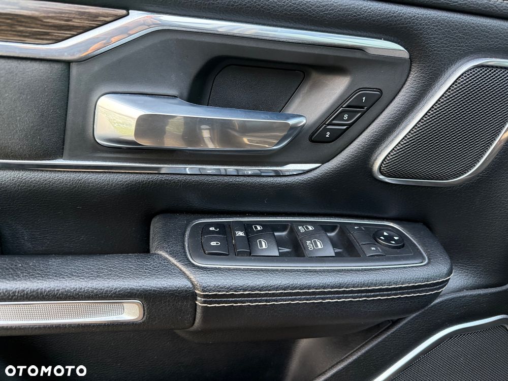 RAM 1500 Crew Cab Longbed Laramie - 24