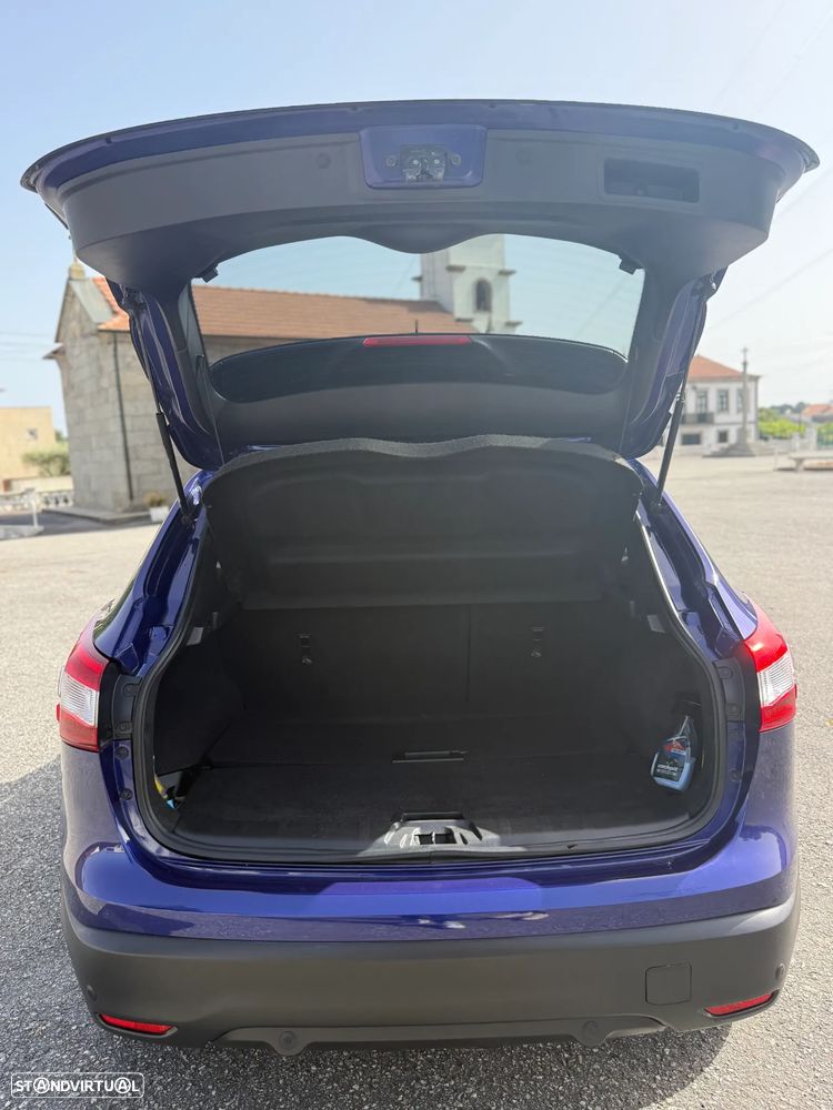 Nissan Qashqai 1.5 dCi Tekna Premium - 9