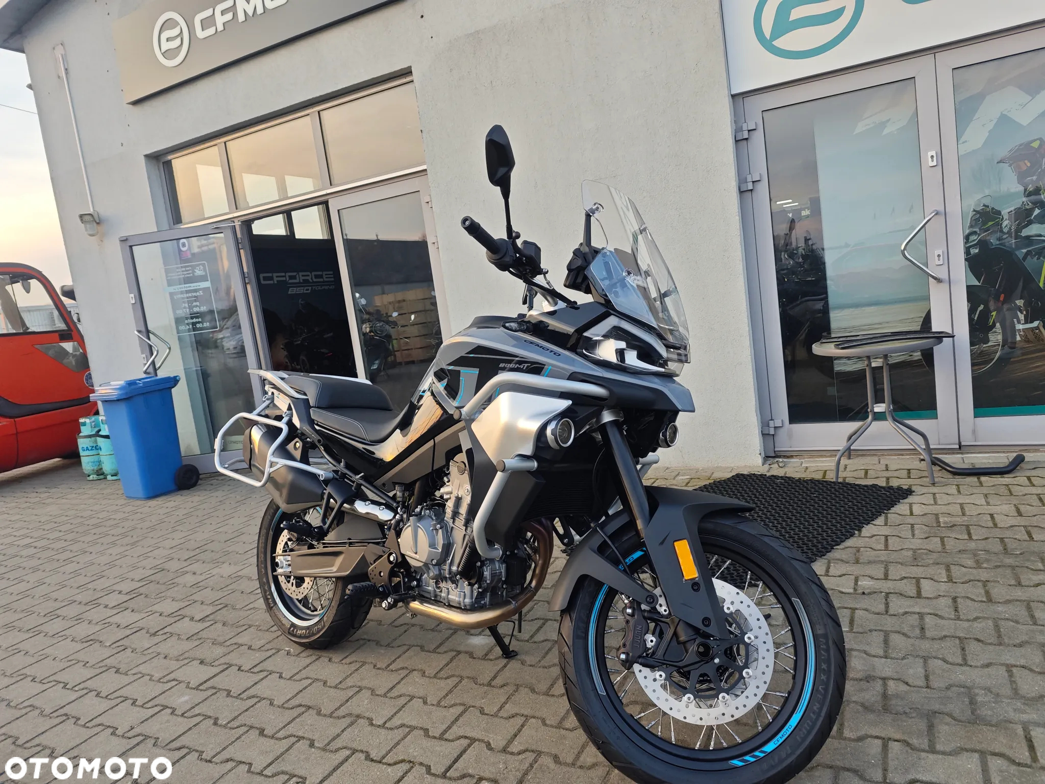 CFMoto MT - 18