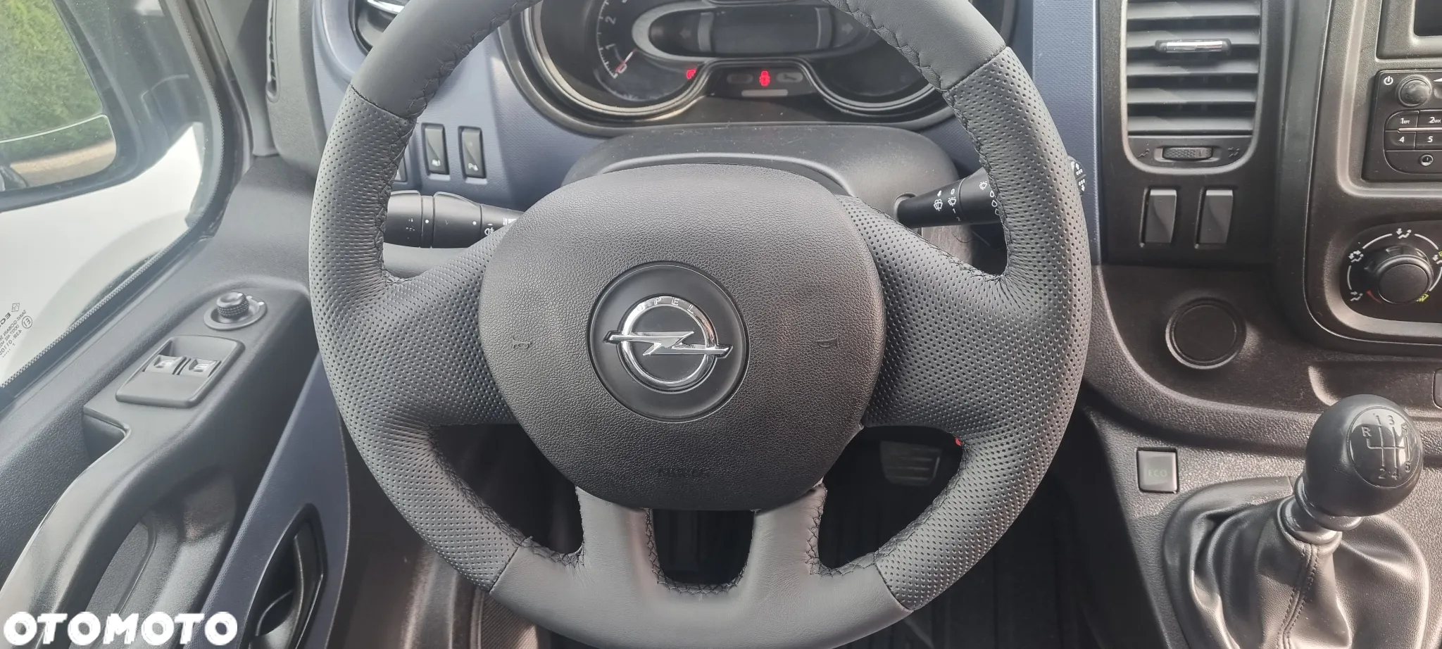 Renault Trafic - 26