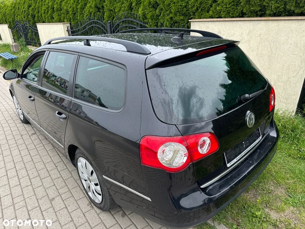 Volkswagen Passat - 12