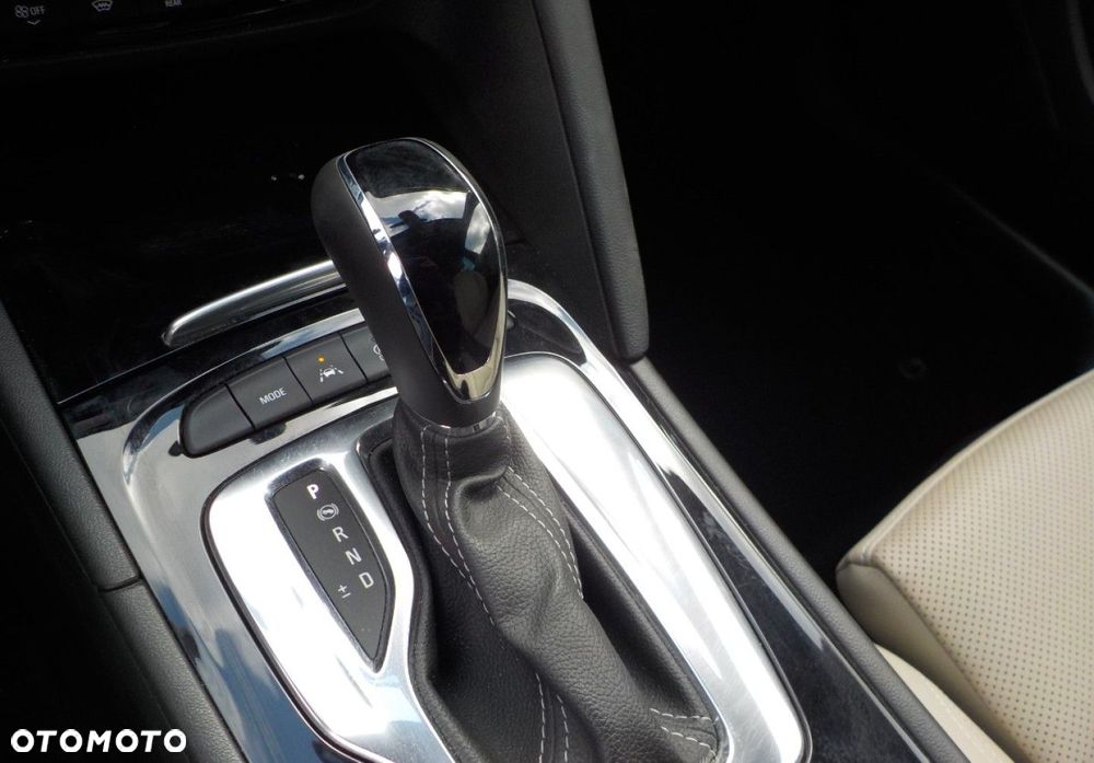 Opel Insignia - 30