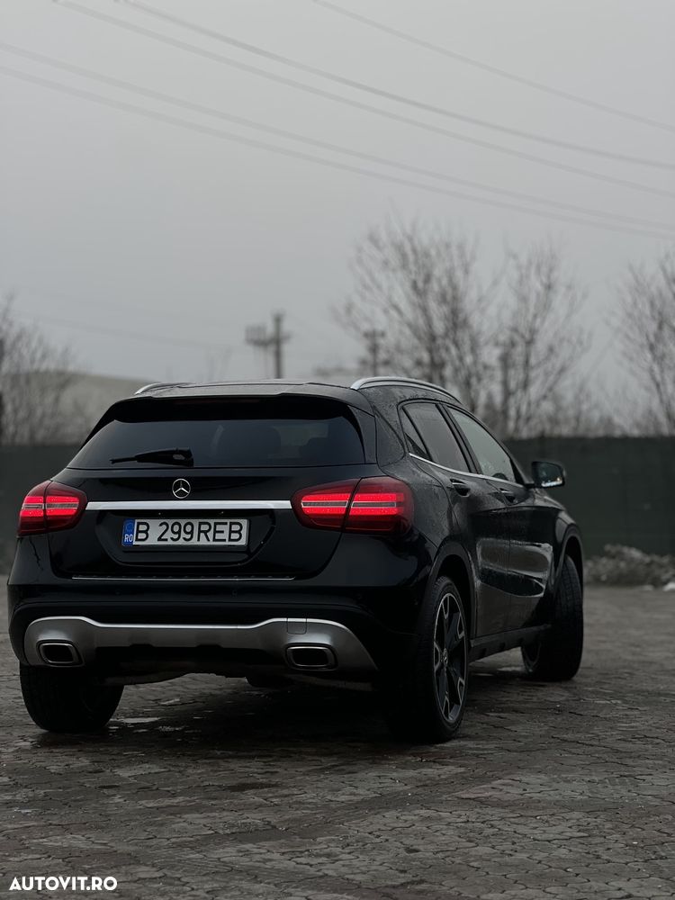 Mercedes-Benz GLA 220 d 4MATIC Aut. - 3