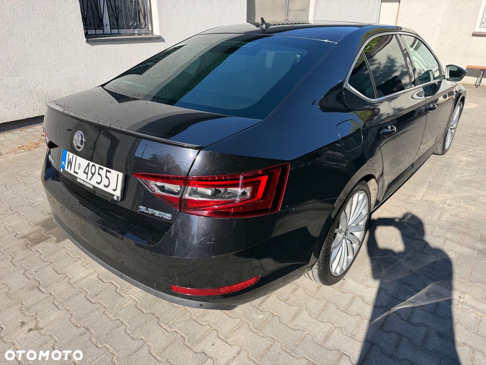 Skoda Superb 2.0 TDI L&K DSG - 4