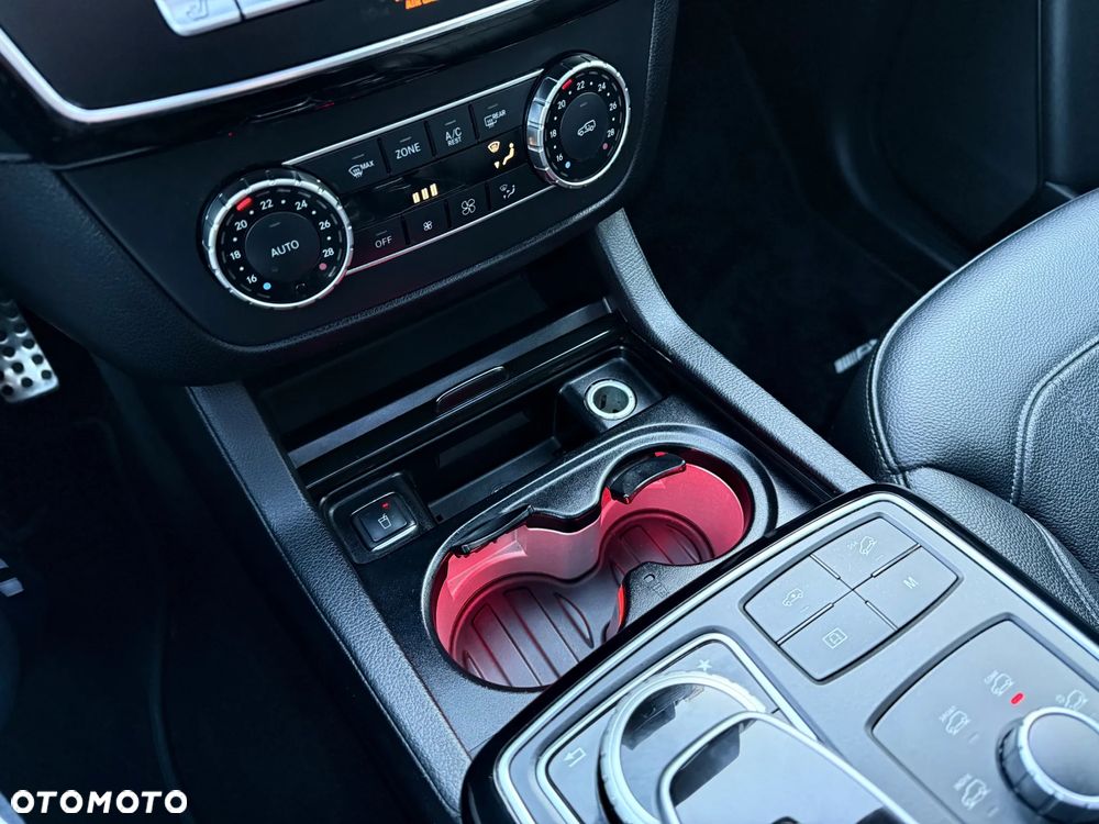 Mercedes-Benz GLE 400 4-Matic 9G-TRONIC - 31
