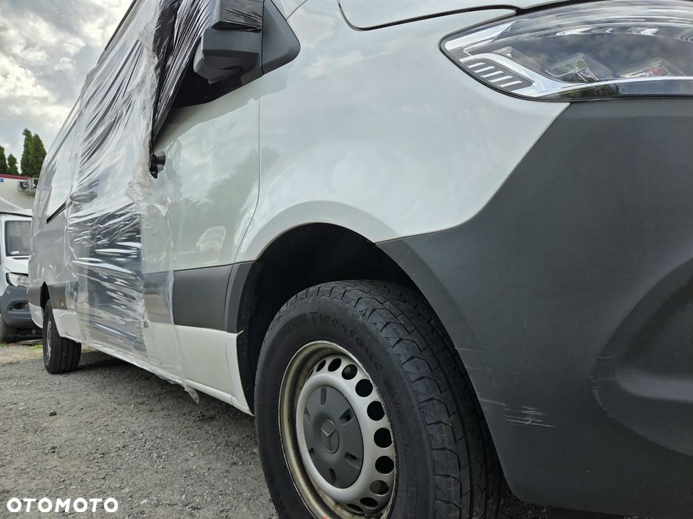 Mercedes-Benz Sprinter - 2