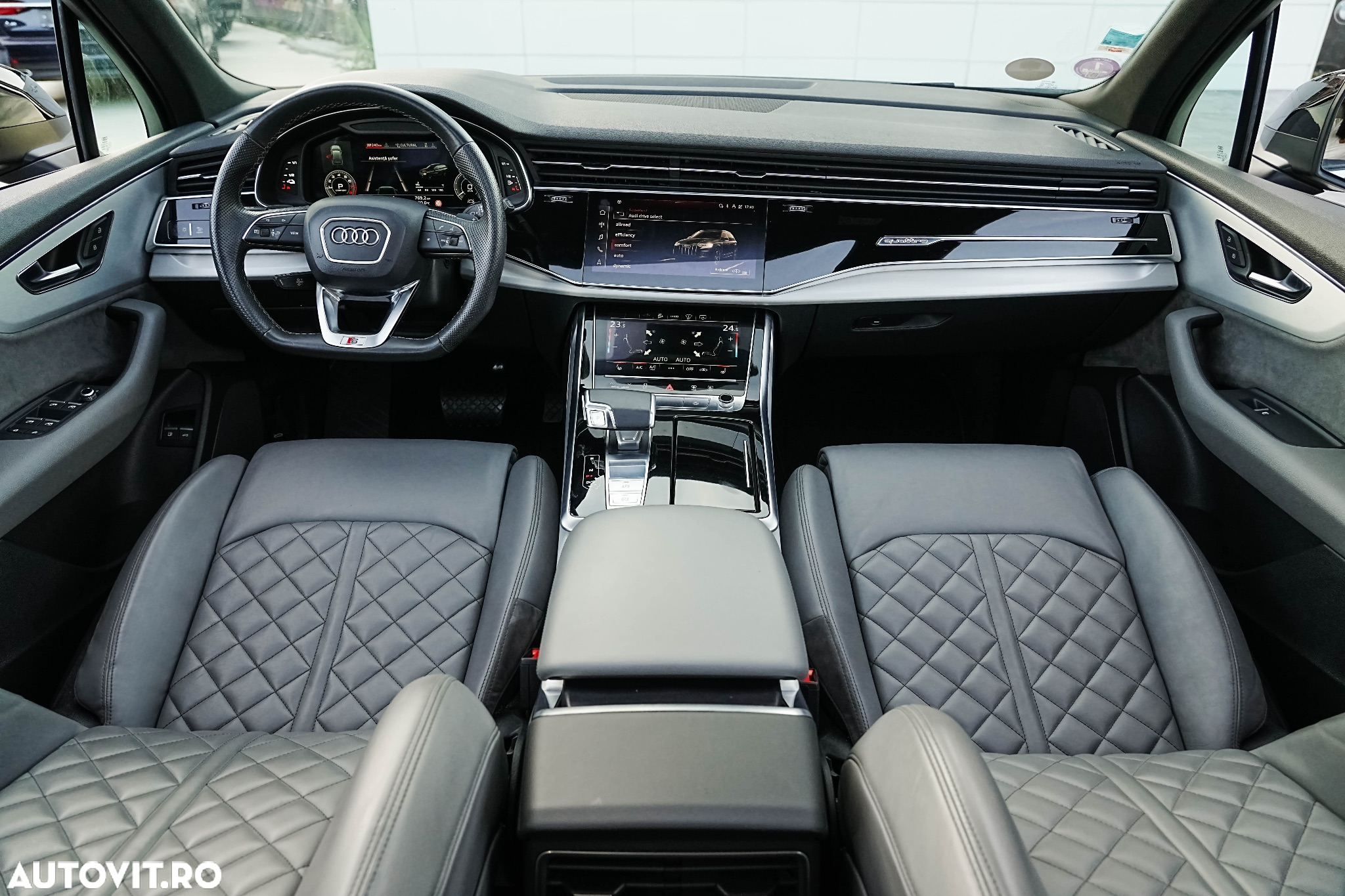 Audi Q7 3.0 55 TFSIe quattro Tiptronic S Line - 24
