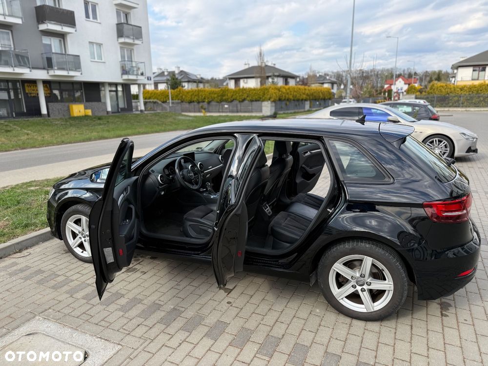 Audi A3 Sportback - 12