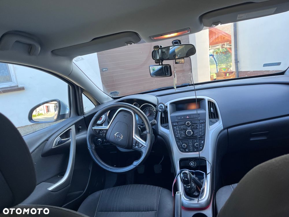 Opel Astra 1.6 Design Edition - 8
