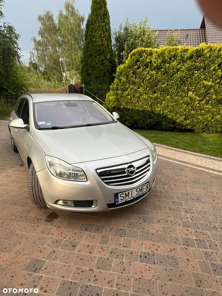 Opel Insignia 2.0 CDTI - 11