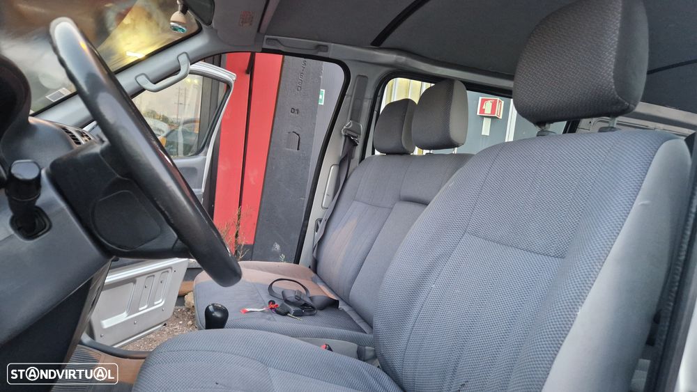 Toyota HiAce 2.5 D-4D C. Service 2.6T - 7