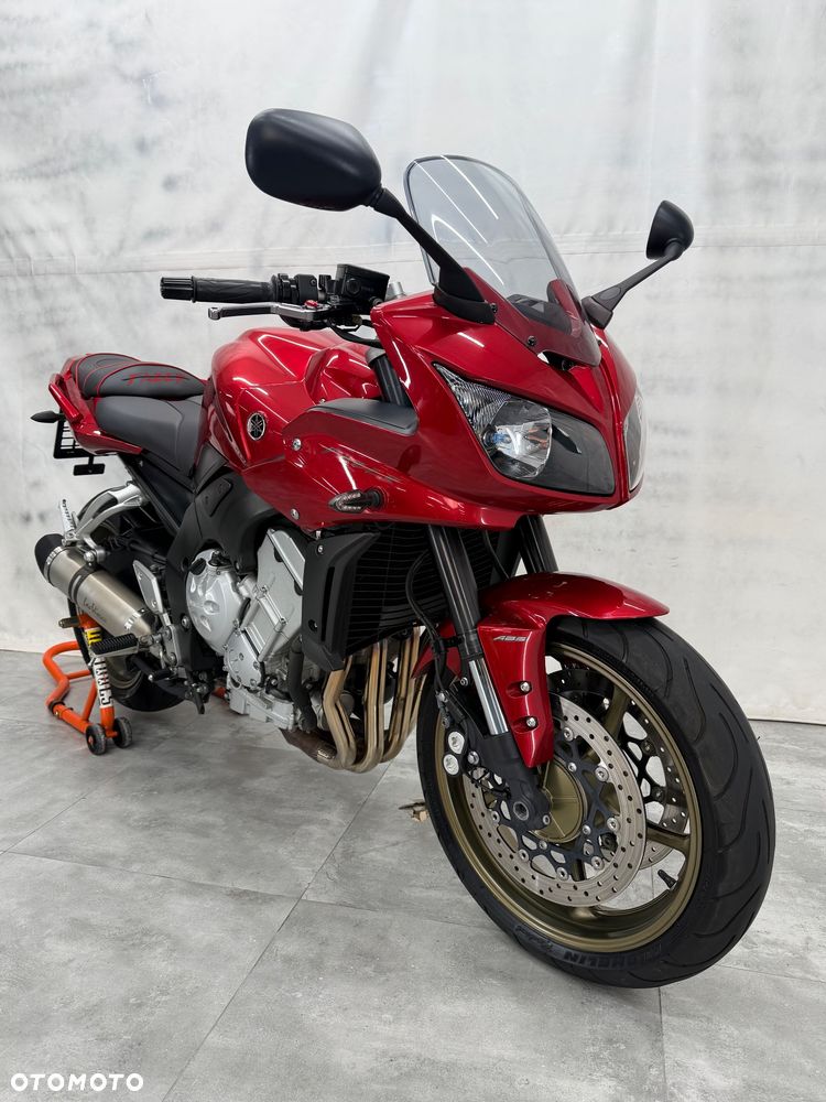 Yamaha FZ - 12