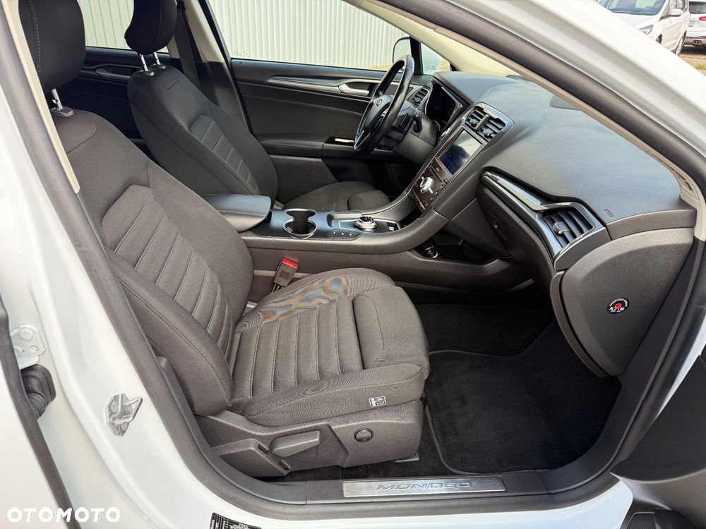 Ford Mondeo 2.0 EcoBlue Titanium - 14