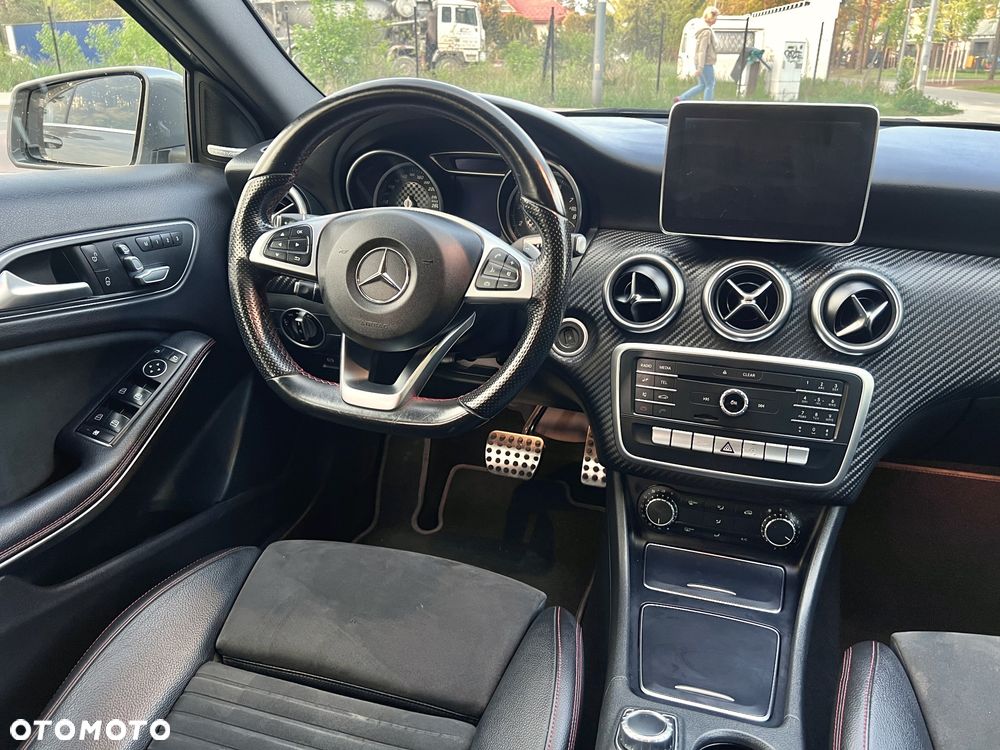Mercedes-Benz Klasa A 200 7G-DCT AMG Line - 6