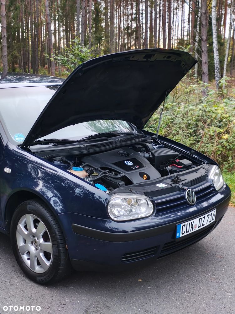 Volkswagen Golf - 8