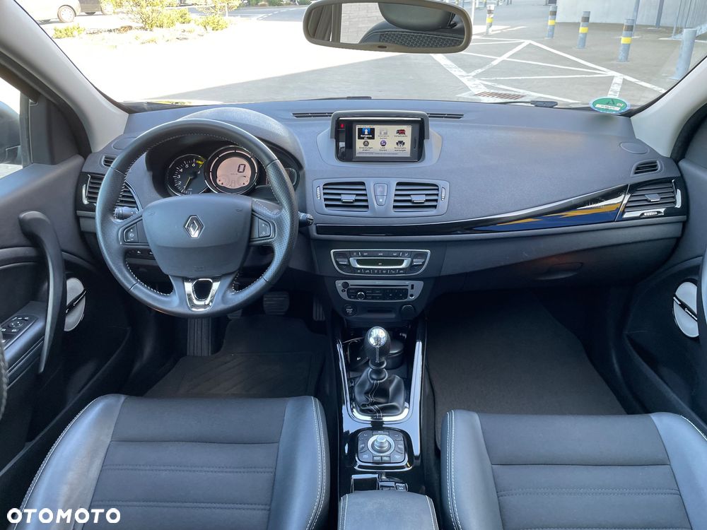 Renault Megane ENERGY TCe 130 BOSE EDITION - 13