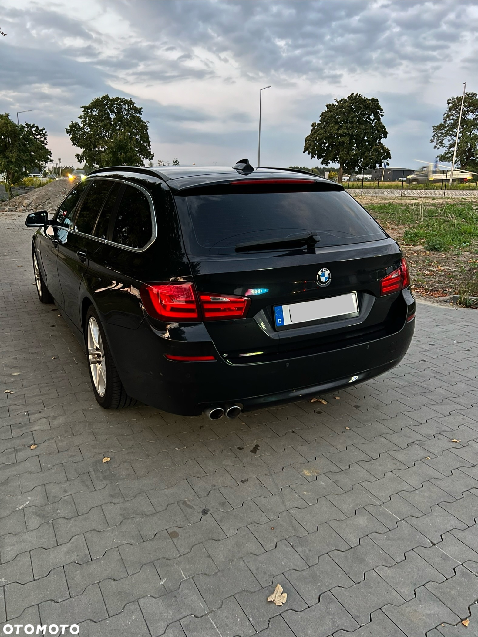 BMW Seria 5 530d xDrive Touring Luxury Line - 7