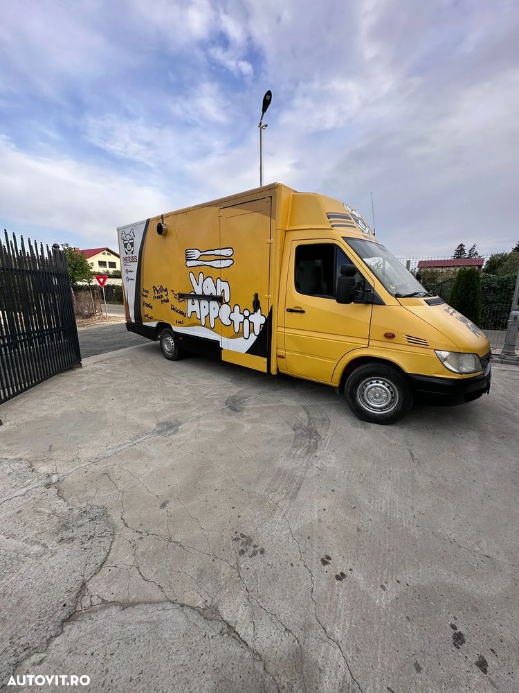 Mercedes-Benz Sprinter - 2
