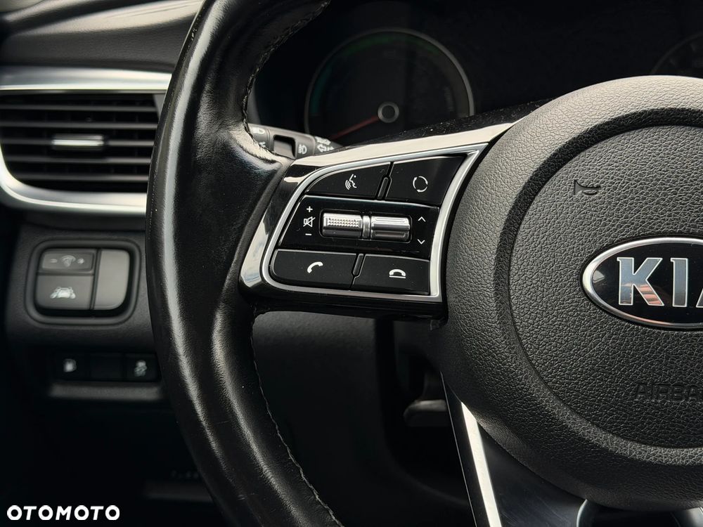 Kia Optima Plug-in Hybrid - 16