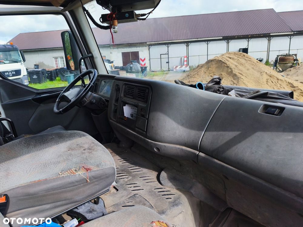 Renault PREMIUM - 23